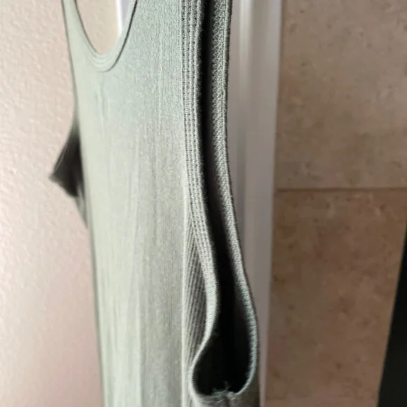Old Navy Tank - Picture 3 of 5